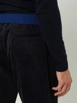 Schlussverkauf ✔️ Antony Morato Carrot Fit Anzughose Aus Cord Modell 'Ralph' - Marineblau ? -CG – CLUB of GENTS shop 6h454hi1ah148caa9d0lcd2h9p14kj1o997jic2ha4q5akqka11l0jqf9d2jeeae9csk6ci98sr4ei289p3jgohl6ko66phj64q32d1k64r3ee1ic4o38p33c8sj2dhh6pi6ccg