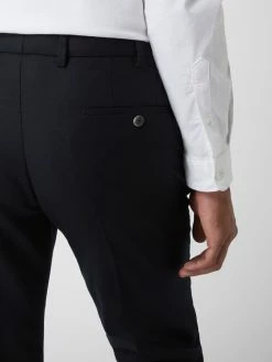 Aktion ✔️ Hiltl Regular Fit Anzughose Aus Schurwolle Modell 'Piacenza' - Schwarz ? -CG – CLUB of GENTS shop 89ajec9h8co4sc25a11jeka4953kckq78gp52dqe6p536i2b9d9l0cik95950hak9tb54c1o6h834cik8p3m6dj261hm2cr46dij4dhk6hij8eb468p66ob26hijap3675i3cpg